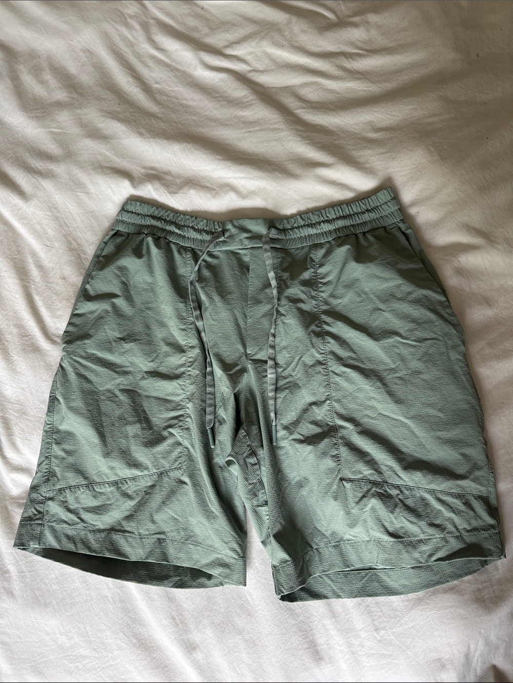 Men’s Lululemon Drawstring Shorts